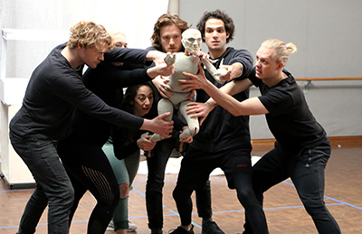 Leading puppeteer Finn Caldwell mentors NIDA BFA and MFA students in preparation for 2018 student production