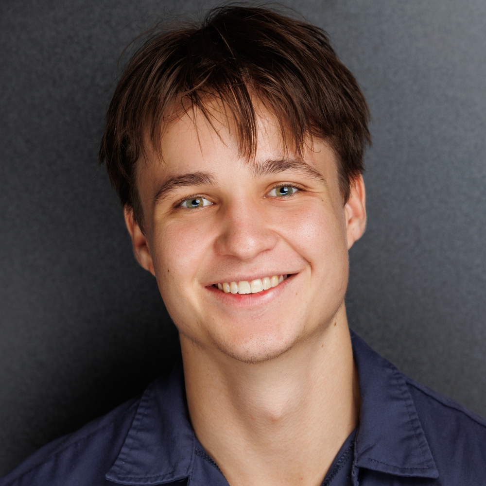 Portrait of Sam Reucassel