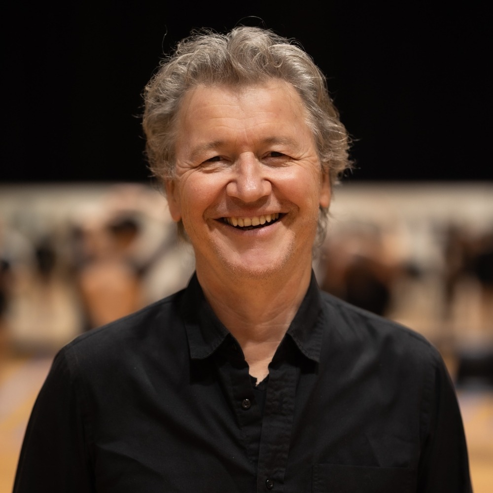 Simon Phillips headshot 2026