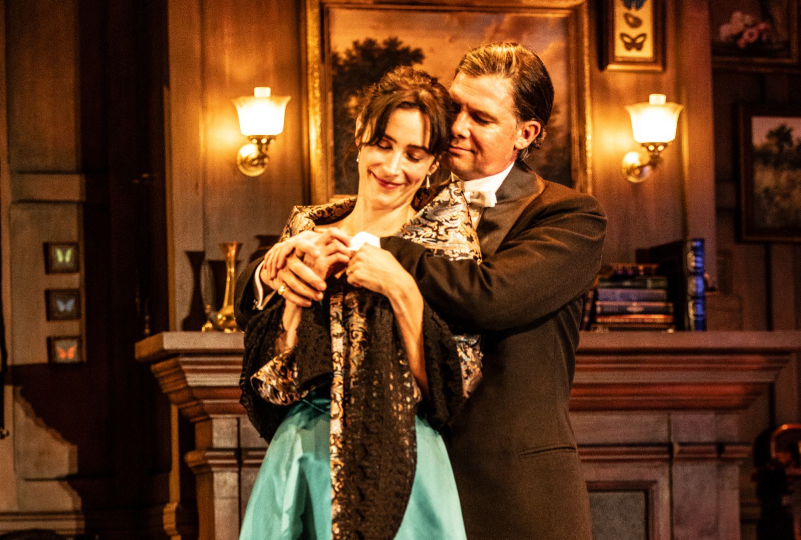 From Left to Right: Geraldine Hakewill and Toby Schmitz (Acting, 1999) in Gaslight, directed by Lee Lewis (Directing, 2003). Photo by Brett Boardman.